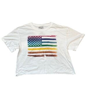 Modern Lux | American Flag Short-Sleeve Crop Tee